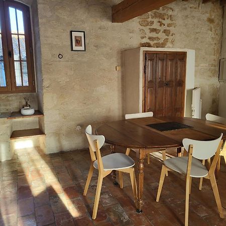 Maison Atypique Coeur De Village Historique Villeneuve-lès-Avignon Exterior foto